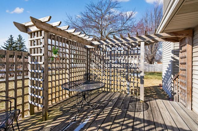 3510 Gershwin Avenue N, Oakdale, MN 55128