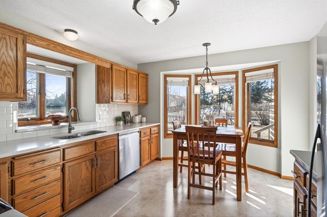 3510 Gershwin Avenue N, Oakdale, MN 55128