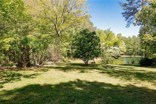 8277 Buchanan Highway, Dallas, GA 30157