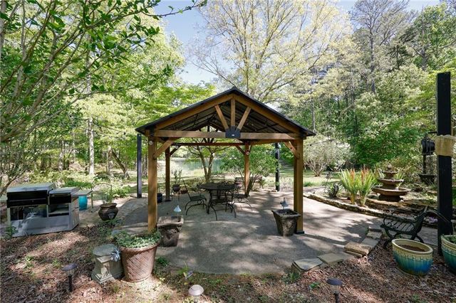 8277 Buchanan Highway, Dallas, GA 30157
