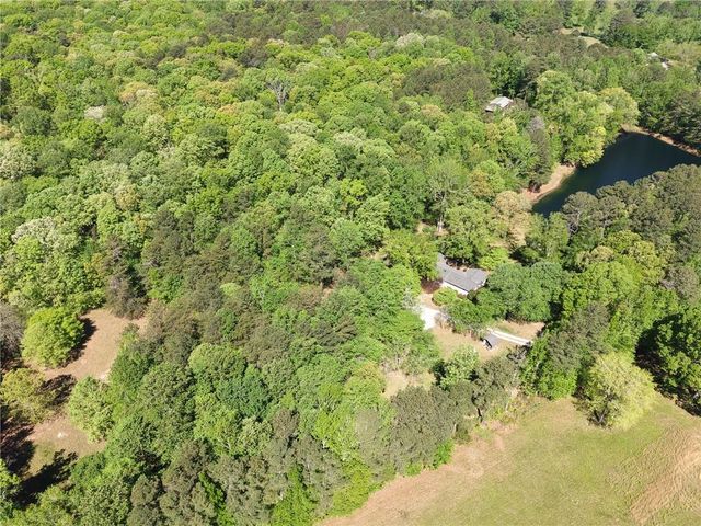 8277 Buchanan Highway, Dallas, GA 30157