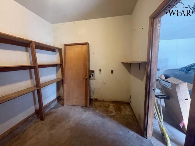 1004 E WICHITA STREET, Henrietta, TX 76365