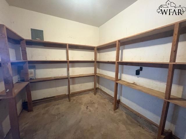 1004 E WICHITA STREET, Henrietta, TX 76365