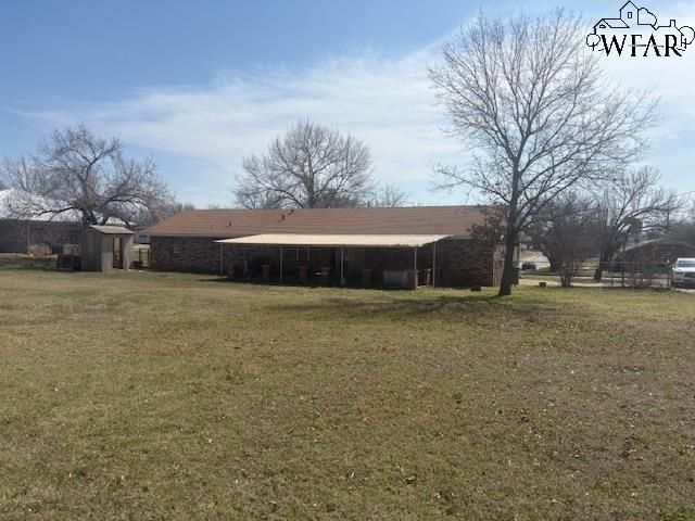 1004 E WICHITA STREET, Henrietta, TX 76365