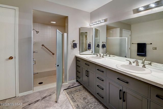 6847 E Calle Cerca, Tucson, AZ 85715