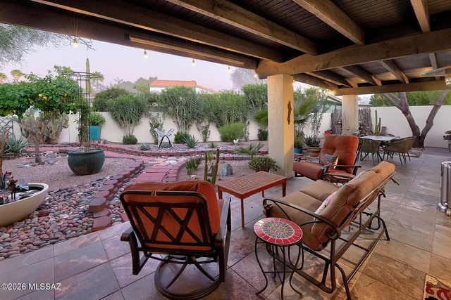 6847 E Calle Cerca, Tucson, AZ 85715