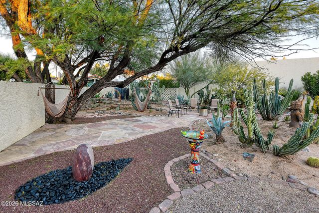 6847 E Calle Cerca, Tucson, AZ 85715