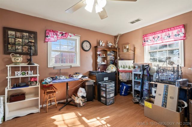 53076 S 690 Road, Colcord, OK 74338