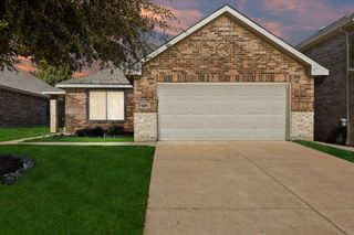 9428 Tierra Verde Drive, Fort Worth, TX 76177