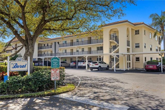 201 Quail Forest BLVD # 109, Naples, FL 34105