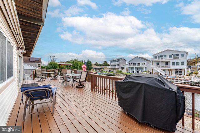 68 EDGEWATER DRIVE, Tuckerton, NJ 08087