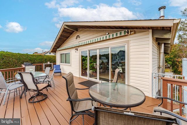 68 EDGEWATER DRIVE, Tuckerton, NJ 08087