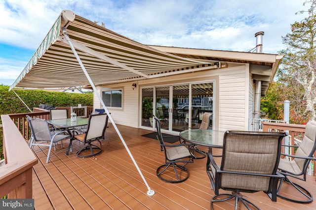 68 EDGEWATER DRIVE, Tuckerton, NJ 08087