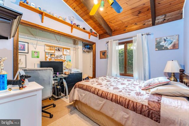 68 EDGEWATER DRIVE, Tuckerton, NJ 08087