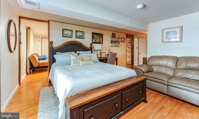 68 EDGEWATER DRIVE, Tuckerton, NJ 08087