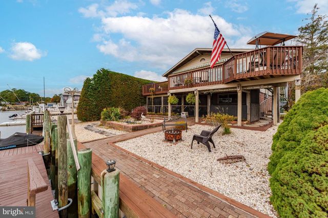 68 EDGEWATER DRIVE, Tuckerton, NJ 08087