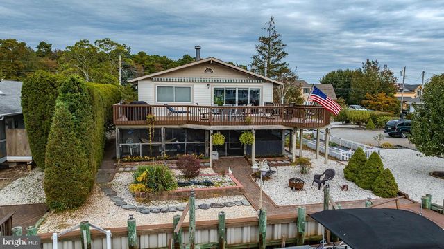 68 EDGEWATER DRIVE, Tuckerton, NJ 08087