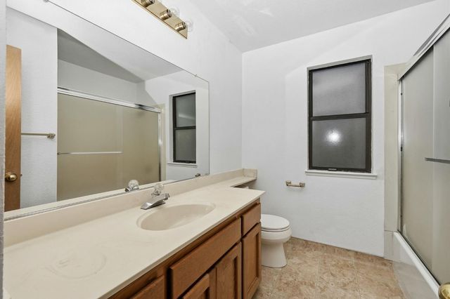 2725 Yuma Ct, Cameron Park, CA 95682