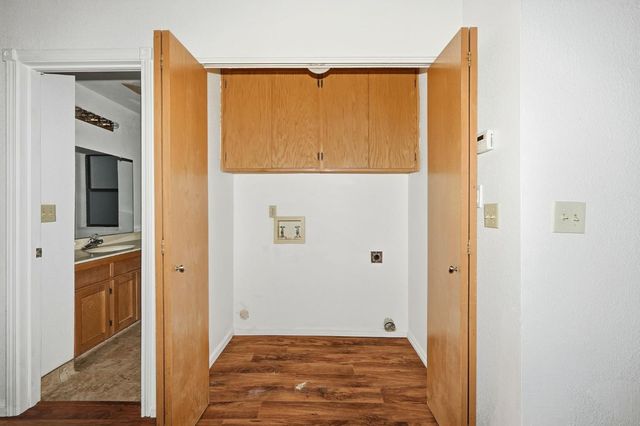 2725 Yuma Ct, Cameron Park, CA 95682