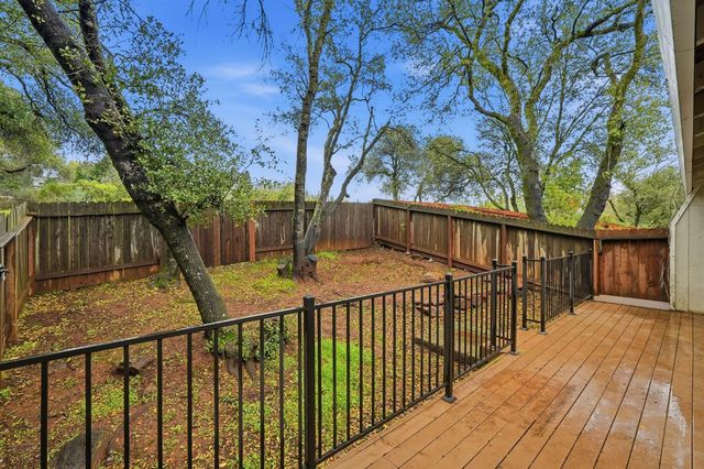 2725 Yuma Ct, Cameron Park, CA 95682