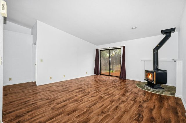 2725 Yuma Ct, Cameron Park, CA 95682