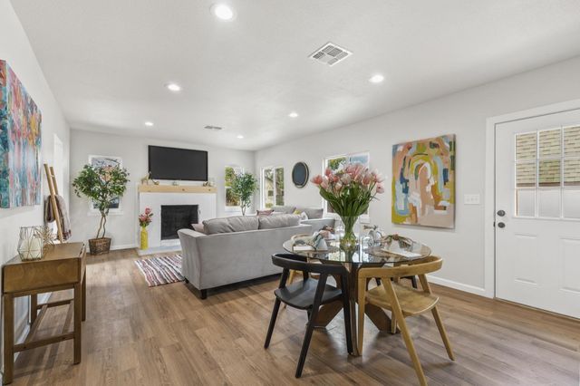 810 13th St, Marysville, CA 95901