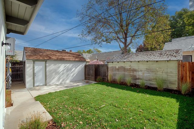 810 13th St, Marysville, CA 95901