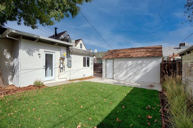 810 13th St, Marysville, CA 95901