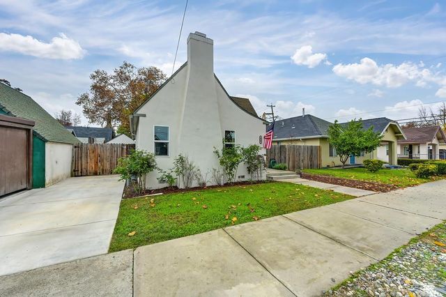 810 13th St, Marysville, CA 95901