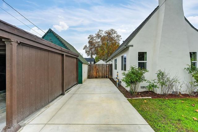 810 13th St, Marysville, CA 95901