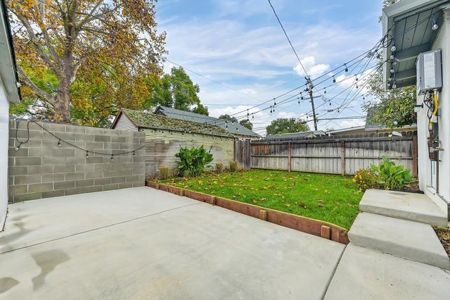 810 13th St, Marysville, CA 95901