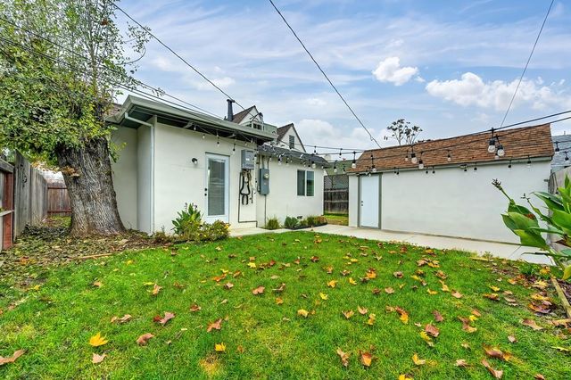 810 13th St, Marysville, CA 95901