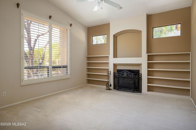 10290 N Calle Del Carnero, Oro Valley, AZ 85737