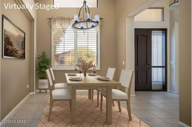 10290 N Calle Del Carnero, Oro Valley, AZ 85737