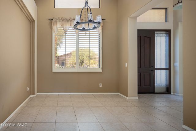 10290 N Calle Del Carnero, Oro Valley, AZ 85737
