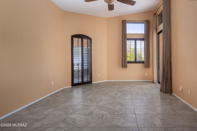 10290 N Calle Del Carnero, Oro Valley, AZ 85737