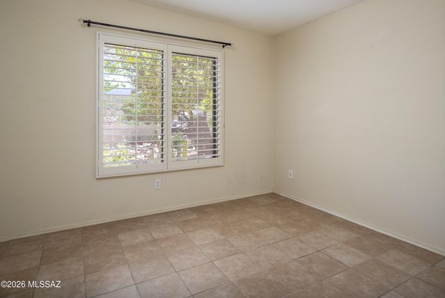 10290 N Calle Del Carnero, Oro Valley, AZ 85737