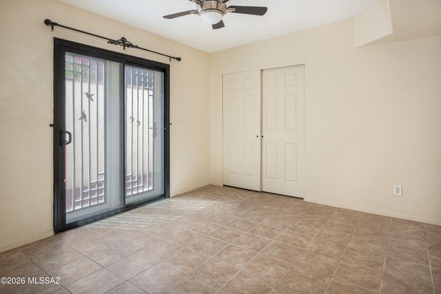 10290 N Calle Del Carnero, Oro Valley, AZ 85737