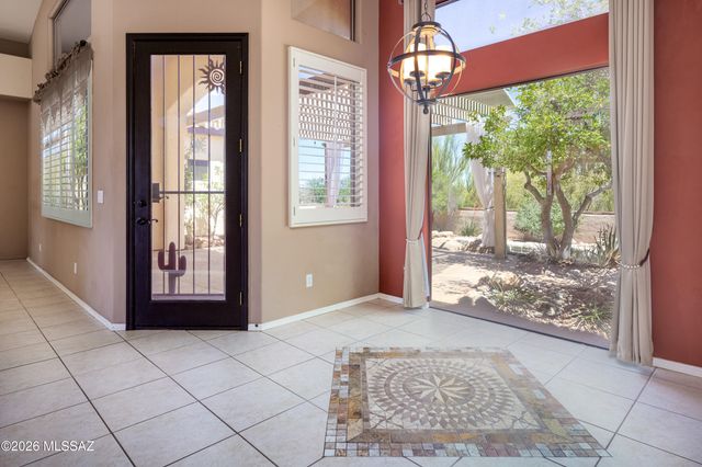 10290 N Calle Del Carnero, Oro Valley, AZ 85737