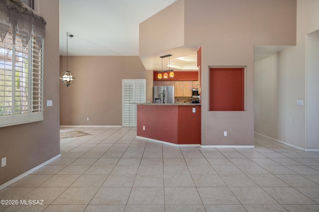 10290 N Calle Del Carnero, Oro Valley, AZ 85737