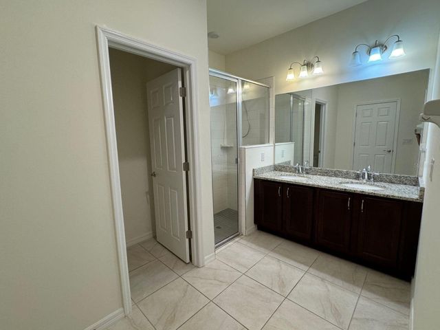 2333 RENFRO AVENUE, North Port, FL 34286