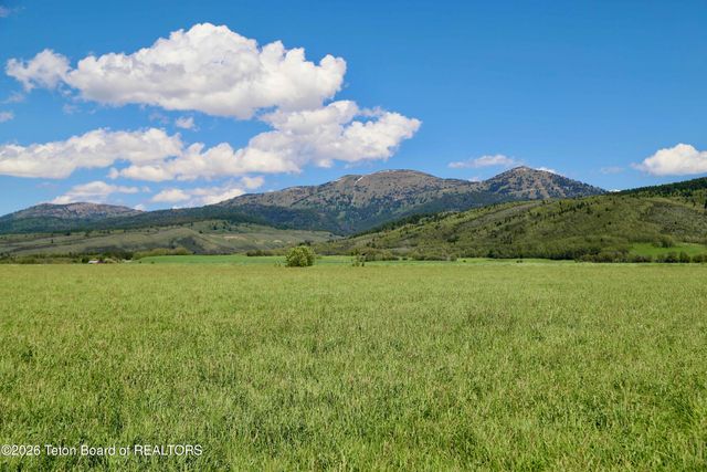 TBD 10AC S STATE LINE Road, Alta, WY 83414