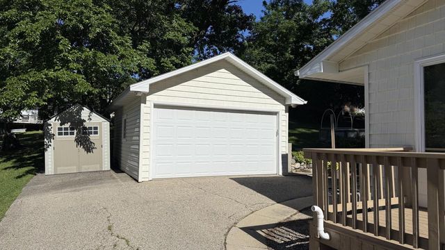 38 Oakwood STREET, Williams Bay, WI 53191