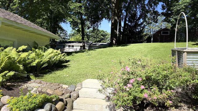 38 Oakwood STREET, Williams Bay, WI 53191