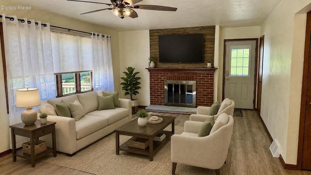 38 Oakwood STREET, Williams Bay, WI 53191