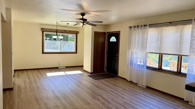 38 Oakwood STREET, Williams Bay, WI 53191
