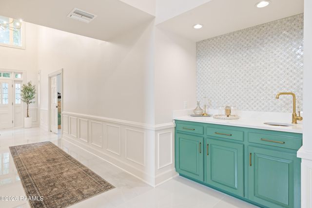 215 Spyglass Lane, Broussard, LA 70518