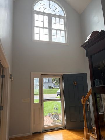 12 Longview Dr, Kingston, MA 02364