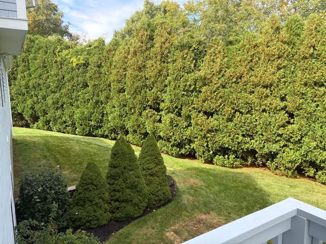 12 Longview Dr, Kingston, MA 02364