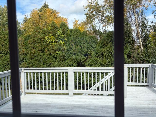 12 Longview Dr, Kingston, MA 02364